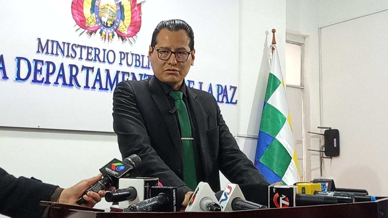Fiscalía presenta 133 pruebas contra el hijo del expresidente Arce y ...